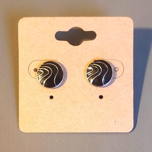 Black enamel stud earrings